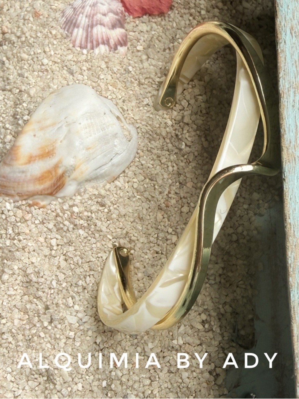 Alquimia Gold and Cream Twisted Cuff Bracelet
